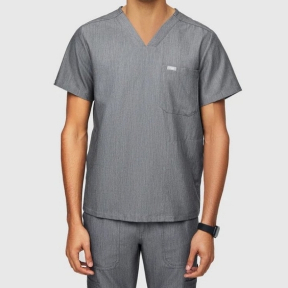 FIGS Technical Collection Chisec Three-Pocket Scrub Top Men's Graphite Size 2XL - Picture 1 of 16